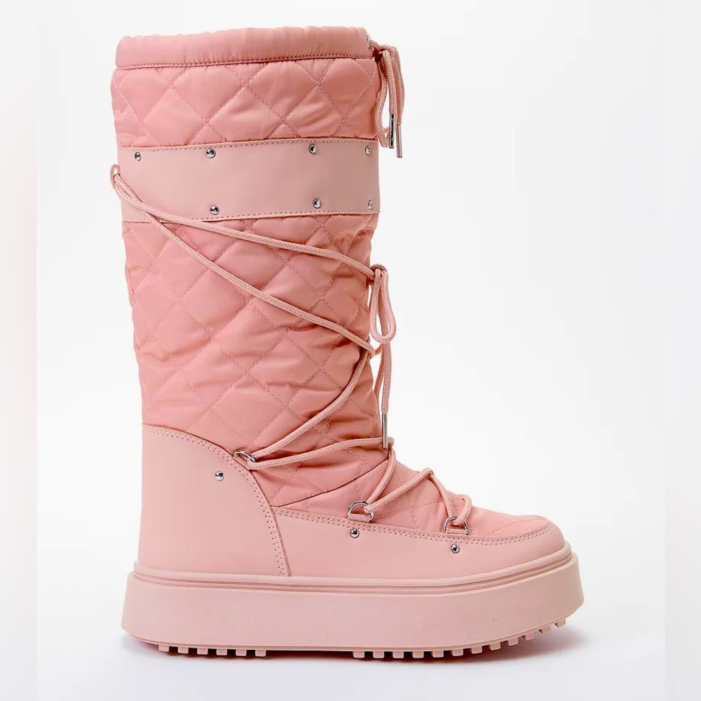 Pink winter boots